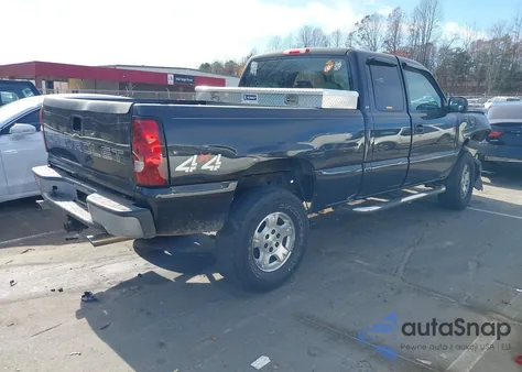 2005 Chevrolet Silverado 1500 Work Truck z USA, uszkodzony, nr VIN 1GCEK19VX5E282422